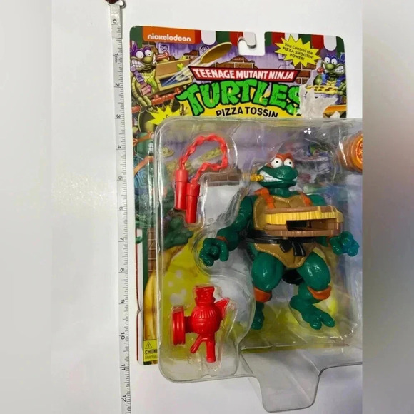 Teenage Mutant Ninja Turtles - Pizza Tossin’ Michelangelo - BNIB  🐢🍕 - Picture 6 of 7